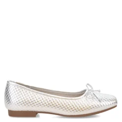 Women's Cliffs by White Mountain, Bessy Flat