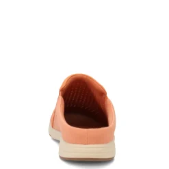 Women's Earth Origins, Emilia Mule