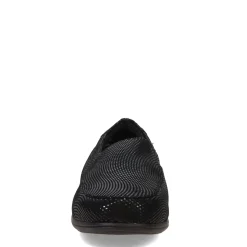 Women's Trotters, Deanna Loafer